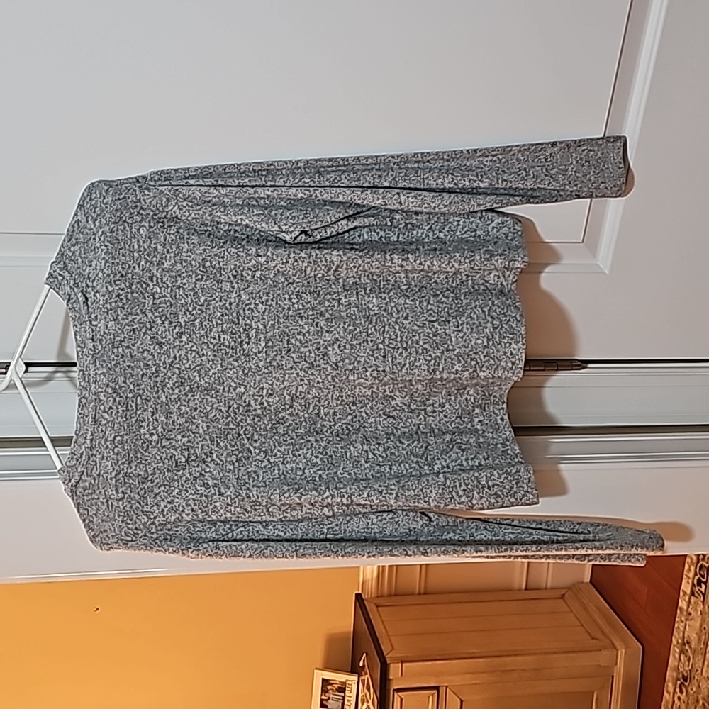 Mudd Sweater - Picture 2 of 3